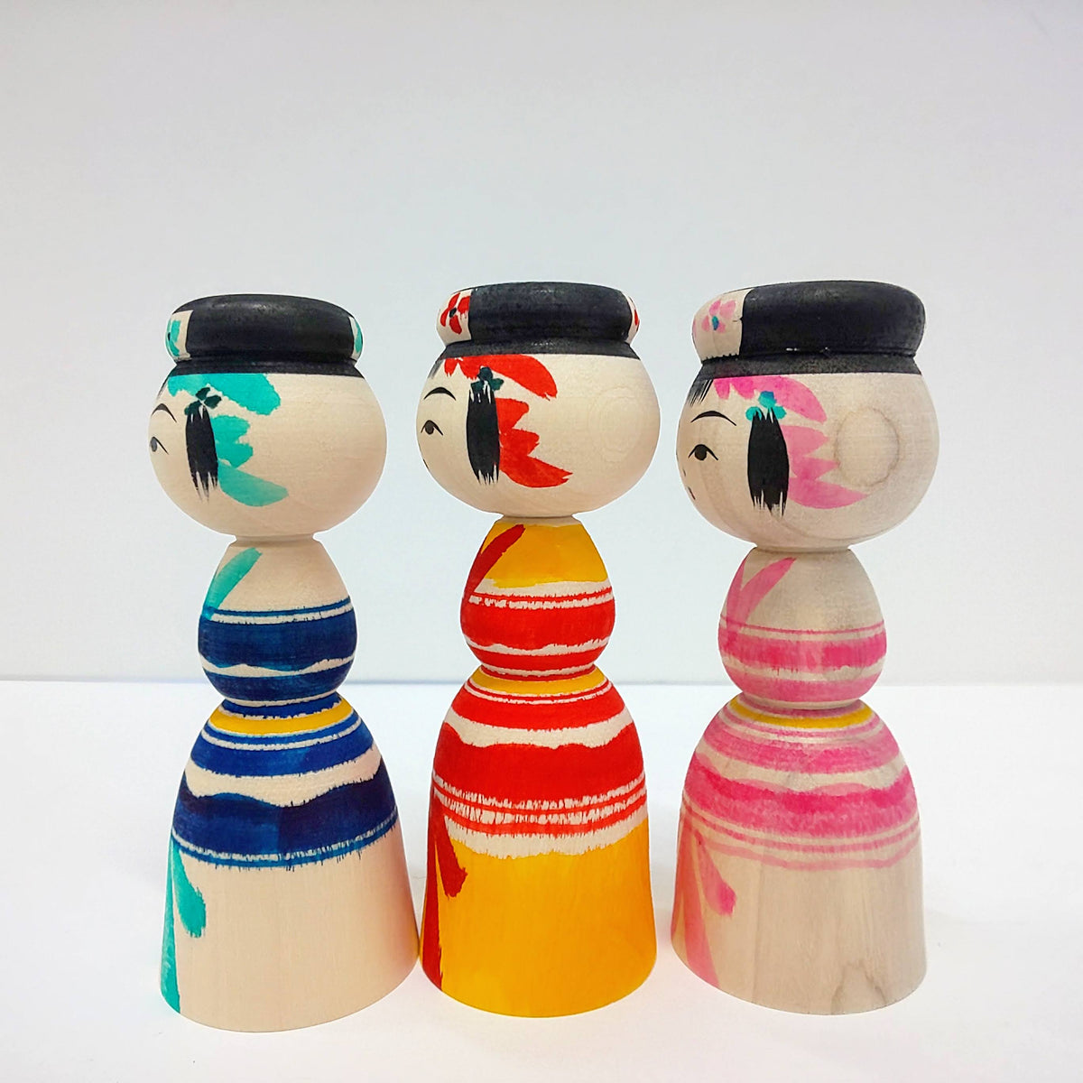伝統こけし 弥治郎系 新山真由美 作品（18.2cm） かい