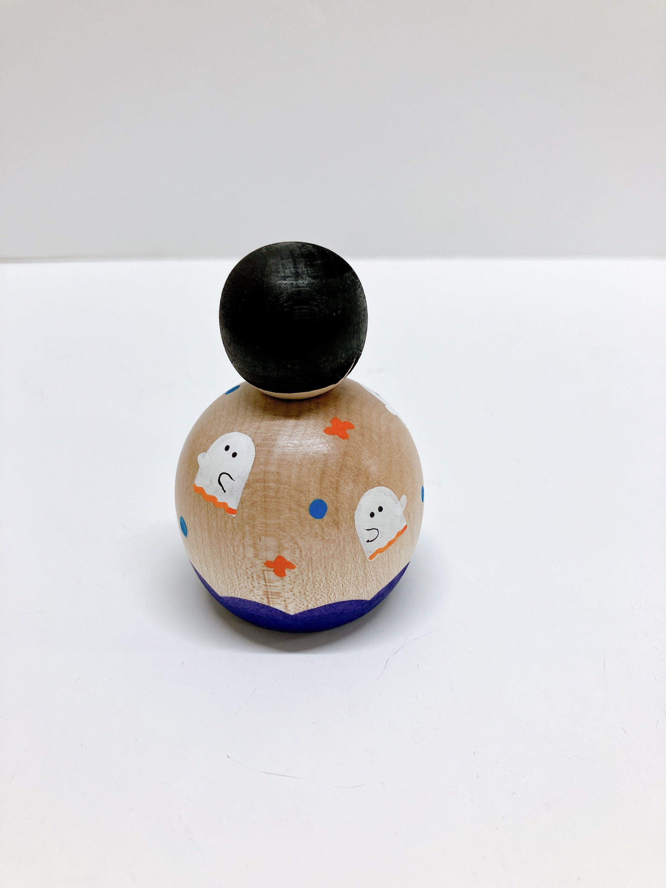 ハロウィンこけし－ゴースト－　志田楓工人　【山形県／菊摩呂こけし】約70㎜×48㎜