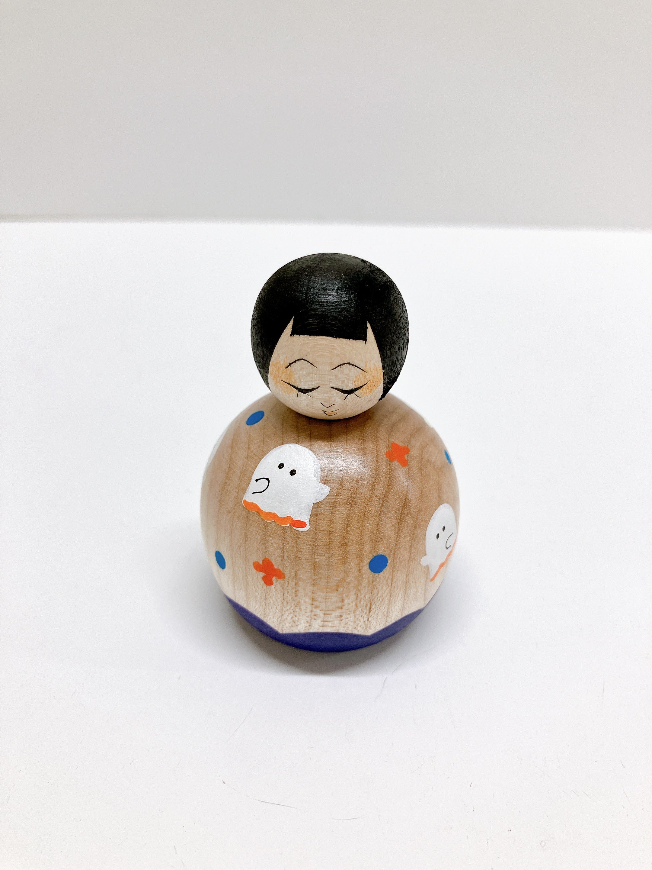 ハロウィンこけし－ゴースト－　志田楓工人　【山形県／菊摩呂こけし】約70㎜×48㎜